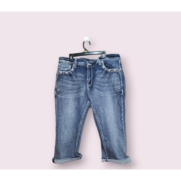 Grace in LA Women's Embellished Flap 5-Pocket Denim Capri Size 34 - Picture 5 of 14